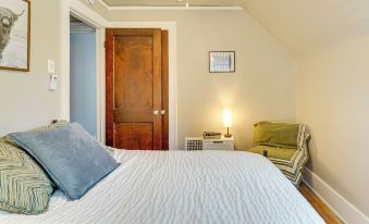 Historic Detroit Bungalow Pet and Family Friendly