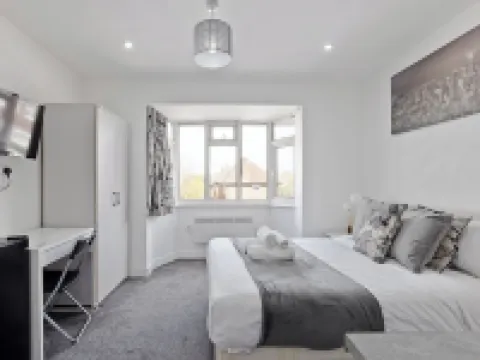 アパートメント - スリープス 5 & フリー パーキング ハーロウのホテル