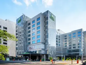 Holiday Inn DOHA - THE BUSINESS PARK by IHG