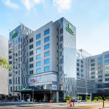 Holiday Inn DOHA - THE BUSINESS PARK by IHG Hotels near Hamad Intl. Airport