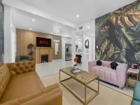 Spacious Villa with Pool and Game Room - Charming Miami Retreat