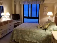 Sea Colony oceanfront 7th floor, sleeps 6, owner-listed. ベサニー・ビーチ周辺のホテル