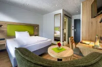 Hotel-Gasthof Rangau Hotel berhampiran Segment der Berliner Mauer