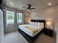 Luxury Stay Meets Family Fun: Premier 1br Retreat 1 Bedroom Condo