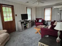 Two Bedroom Cottage House in Uptown Westerville