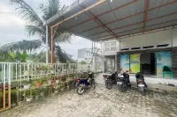 Fazira Homestay Syariah RedPartner Pandan Hotel dekat Gereja bnkp badiri