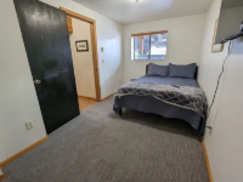 Spacious Mountain Cabin on the Golf Course – Perfect for Families & Groups