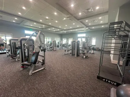 Stunning Resort Style Community Condo - Golfers dream