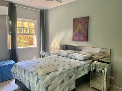 Village Maresias - Canto do Moreira, 50m da Praia Hotels near Bendita Feirinha