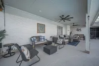 Whitewood Oasis-Your Poolside Retreat with  Heated  Pool in Spring, TX