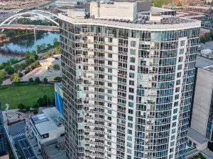 Top 10 4-Star Select Hotels in Davidson County