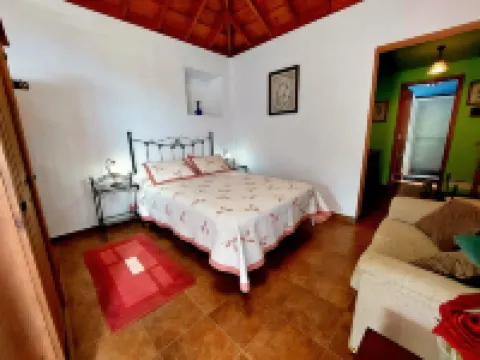 Casa con Vistas Panorámicas Cerca del Pueblo de Villa de Mazo, Isla de La Palma