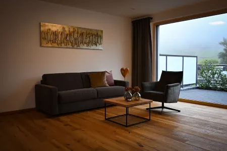 Moderne und Neue Ferienunterkunft mit Terrasse und Nahgelegen an der Mosel