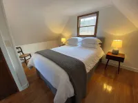 Charming Cottage in the Shadow of Day Mountain