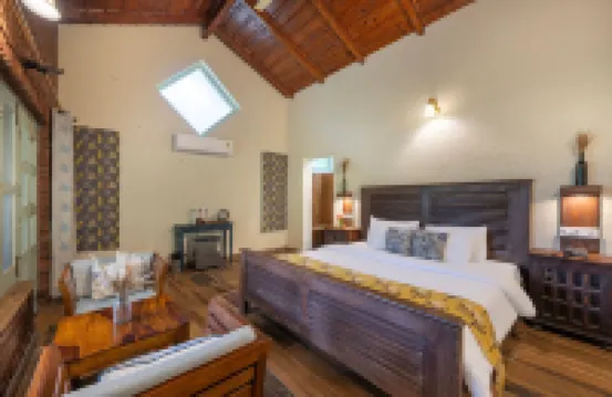 Echor Malusara Lakeview Retreat Bhimtal Hotels in Bhimtal