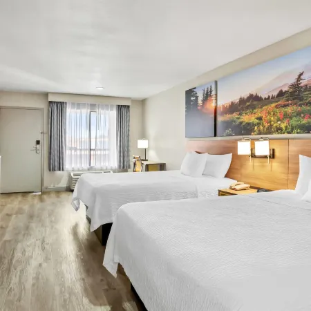 Days Inn by Wyndham Fontana / Rialto