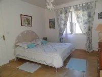 Luxury apartment 90 m² in SERIGNAN near VALRAS 34 Hotels in Serignan