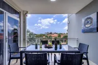 Sunset 16 Caya Dr. J.E.M. Arends 1