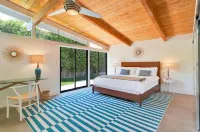 Twin Palms Mid-Century w Private Pool/Spa & Views