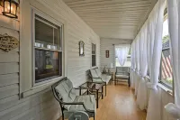 The Blue Crab Cottage - 3 Blocks from the Beach! - WiFi