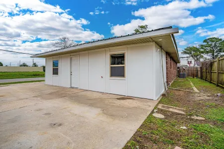 Marvelous 3-bedroom house with AC in Kenner