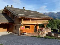 Individual chalet for 15 people