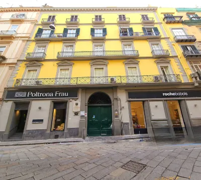 Napoli Tree - Lungomare Hotels in San Ferdinando