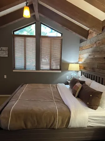 Cozy Cabin in Incline - 100% walkability