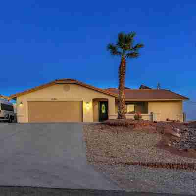 Heated Pool & Hot Tub ! Epic Game Room & Parking! Near Downtown! Hotel Exterior