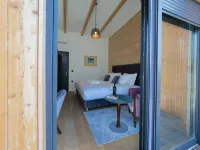 House Momentum - new build 5 star holiday home. Hotels in Lovinac