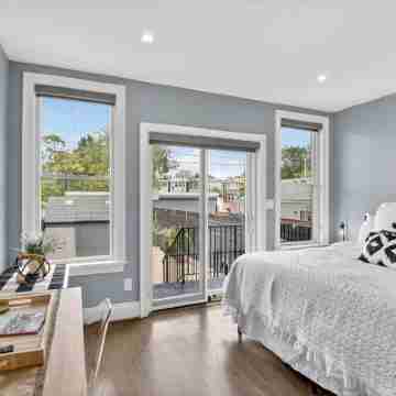 Modern Capitol Hill Stay-5 Min Walk to Metro & Eats Rooms