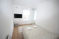 Brunswick Cottage - 2 Bedroom Home Situated in the Hearts of Reading City Centre