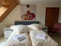 Romantic vacation apartment with fireplace in the Thuringian Forest. Quiet location! Các khách sạn ở Remptendorf