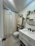 Coastal Calm • 2 Bed • Pet Friendly • 1 Block from the Bay