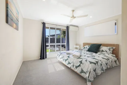 Bargara HavenWelcome to your personal oasis: Coastal calm blends with style.