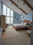 Bayfront 3 Bedrooms House with Huge Deck /Private Beach/Beach House Sleeps 6 Ppl