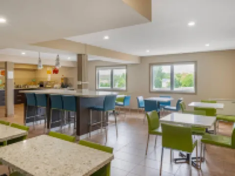 Quality Inn & Suites Hotels in Gloucester County