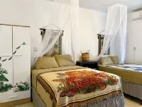 Golf Club 2 mins away - Large 2 Bdrm 1 Bth, Steps to Private beach Hotels in Sandy Bay