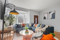 New!3Bed 3Full Bath/Sleeps 12/15 Mins to NYC/Near T station,buses and Parks - 4성급