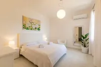 Stone tower villa. Hotels in Tricase