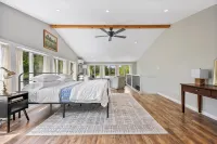 Lakefront Cottage 10 min to Legoland Farmstay