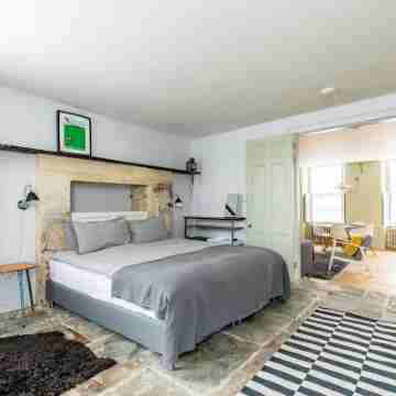 Luxury one bedroom apartment near centre of Bath Rooms