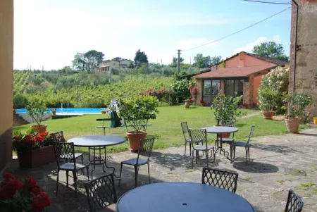 2 Bedroom Apartment in La Luna Отели в г. Ластра-а-Синья