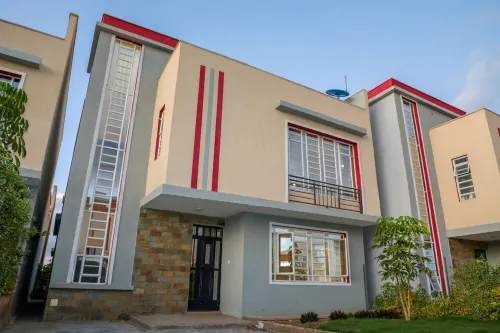 Elegant Villa Acacia - A whole new experience of comfort! Hotels in Central