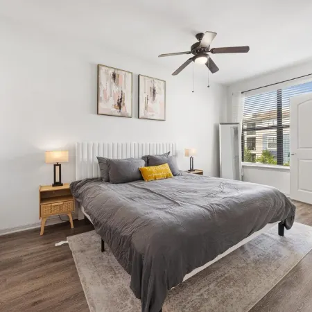Cozy 1-BR Haven w/King Bed, Sofa Bed, Pool, Gym in Prime Frisco