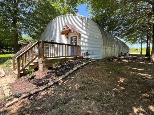 Unique family friendly 2-bedroom house in Mason Tn