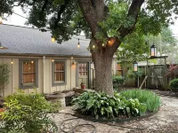 NEW! Historic Guest Home on Main - Heart of Town Hotels in Salado