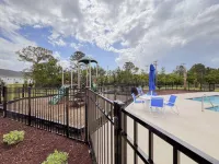 Charming 3-bedroom townhome with AC, WiFi in welcoming Myrtle Beach