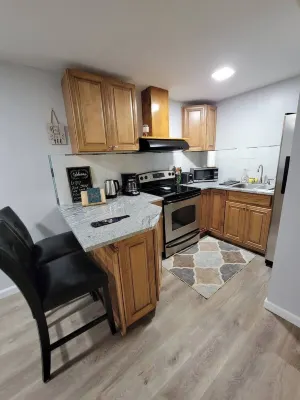 Chic 1-bedroom with WiFi and AC, Centereach apartment near Stonybrook University Hotels in Centereach