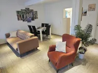 Cozy vacation apartment on the outskirts of the city Family and pet friendly